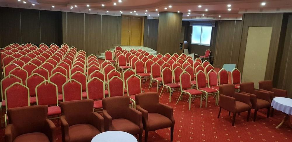 Grand Isias Hotel Adıyaman Esterno foto